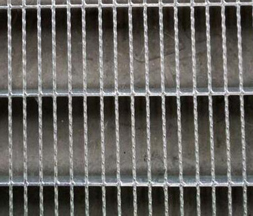 信鴿公棚地網(wǎng)，曬籠網(wǎng)片，漏糞板，賽鴿鴿舍專用地網(wǎng) ，熱鍍鋅地格柵板價格/廠家