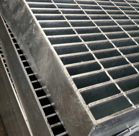 承重大鋼格柵規(guī)格型號(hào) 承重大鋼格柵規(guī)格型號(hào)