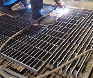 鋼格柵多錢一平方 鋼格柵多錢一平方