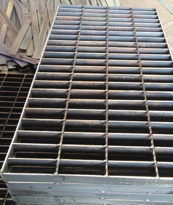 熱鍍鋅格柵溝蓋板怎樣選擇規范類型? 熱鍍鋅格柵溝蓋板怎樣選擇規范類型?